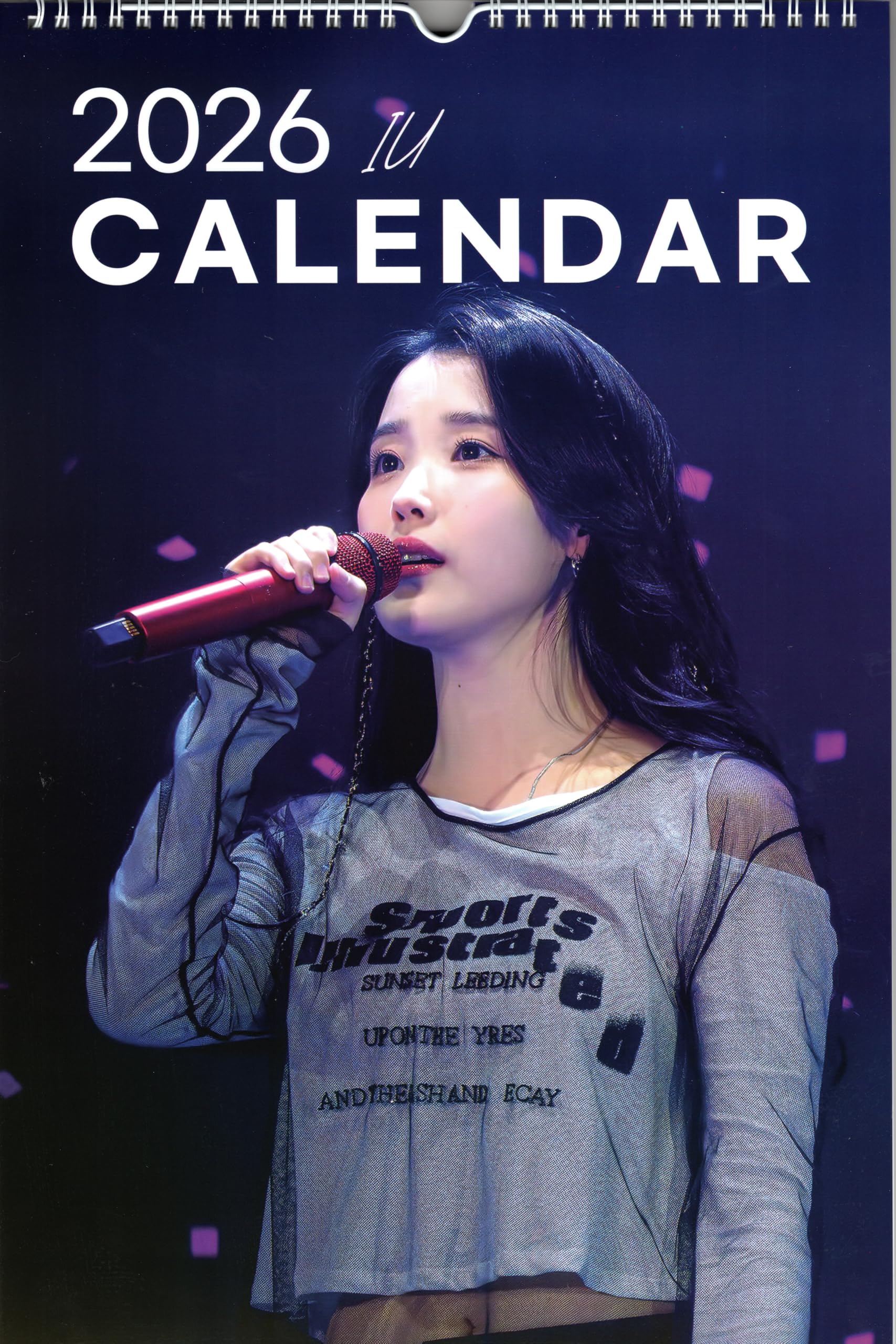 Amazon.co.jp: IU アイユー グッズ 大判 壁掛け カレンダー 2026年 (令